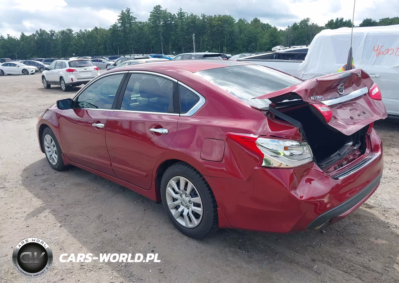 2017 Nissan Altima 2.5 S VIN:1N4AL3AP2HN333135 - 3
