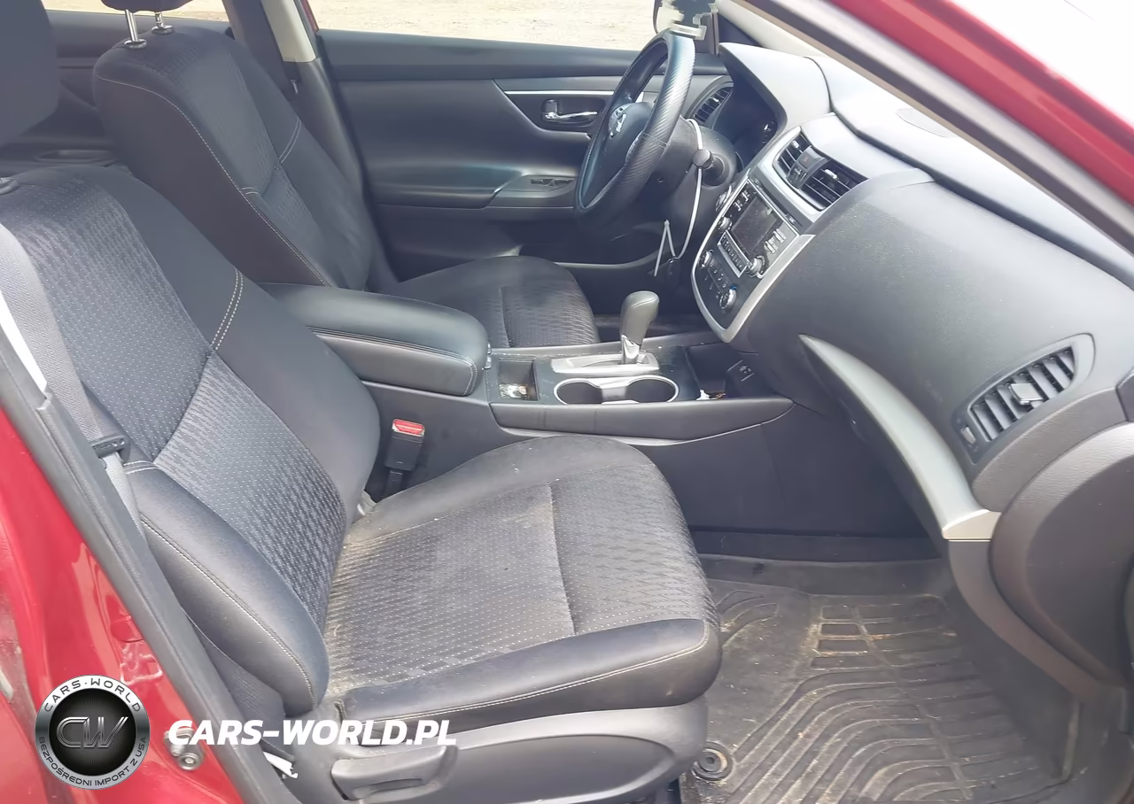 2017 Nissan Altima 2.5 S VIN:1N4AL3AP2HN333135 - 5