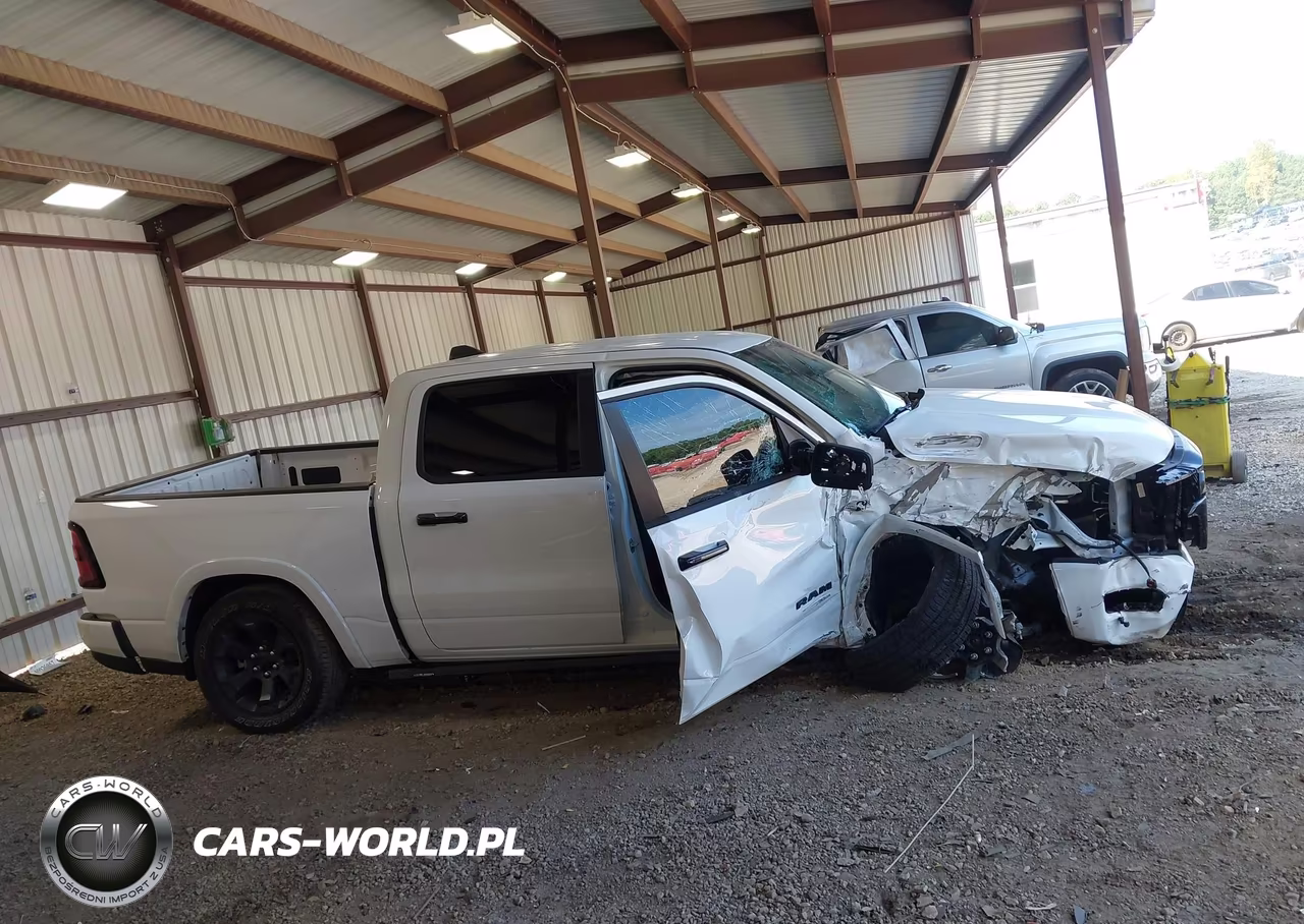 2026 Ram 1500 Big Horn 4X4 5'7 Box VIN:1C6SRFFT8TN261300 - 14
