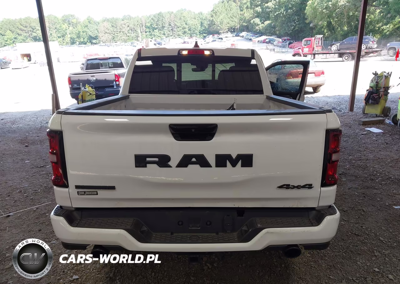 2026 Ram 1500 Big Horn 4X4 5'7 Box VIN:1C6SRFFT8TN261300 - 17