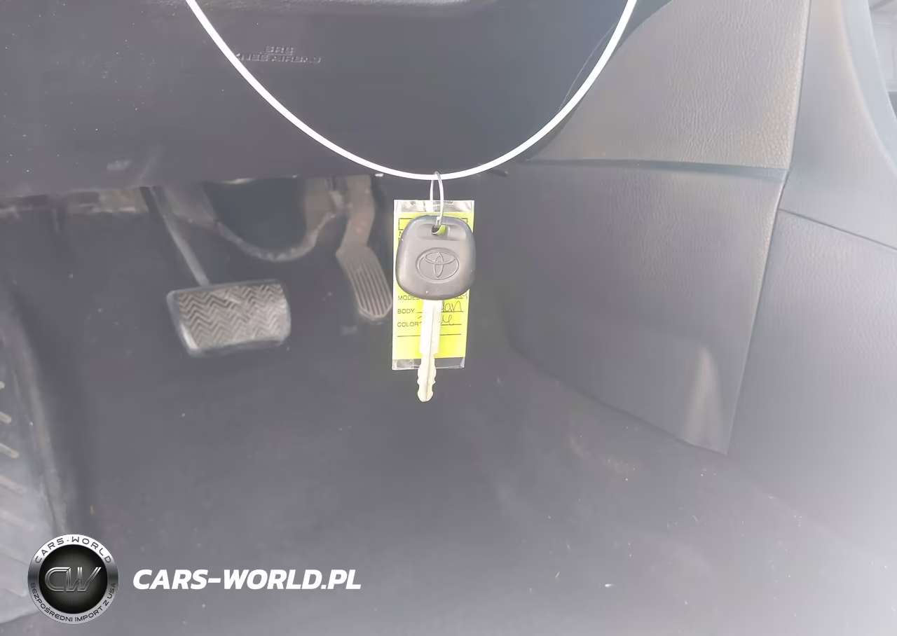 2017 Toyota Corolla Le VIN:2T1BURHE8HC827960 - 11
