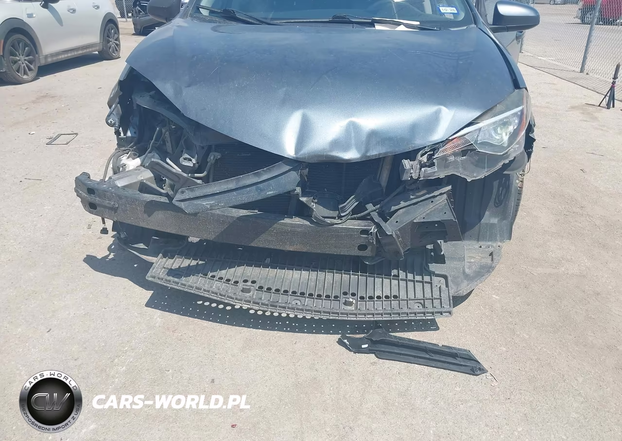 2017 Toyota Corolla Le VIN:2T1BURHE8HC827960 - 6