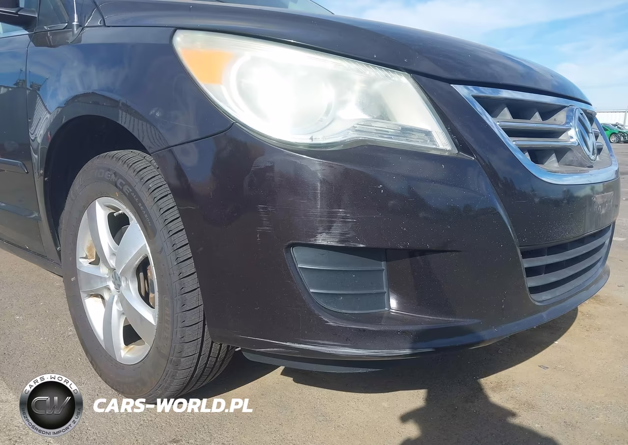 2010 Volkswagen Routan Se VIN:2V4RW3D1XAR281716 - 18