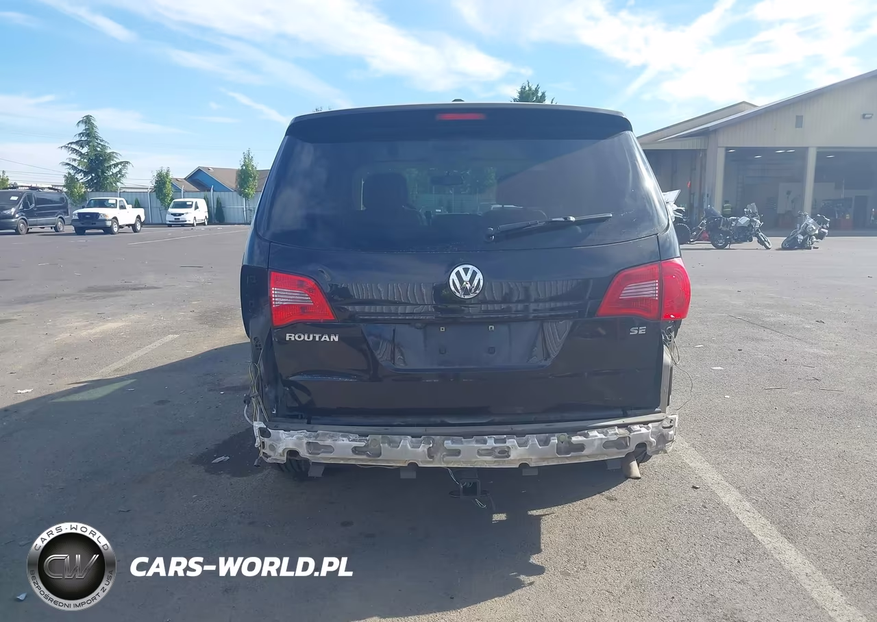 2010 Volkswagen Routan Se VIN:2V4RW3D1XAR281716 - 6