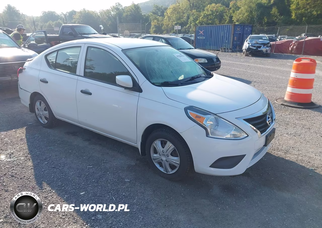 2016 Nissan Versa 1.6 S