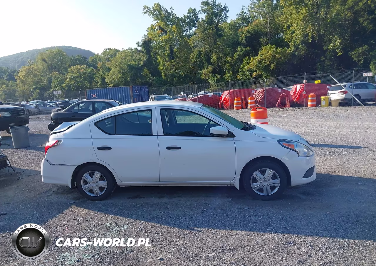 2016 Nissan Versa 1.6 S VIN:3N1CN7AP5GL904980 - 13