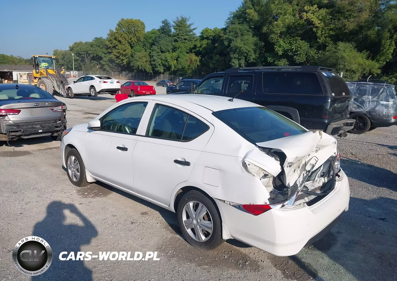 2016 Nissan Versa 1.6 S VIN:3N1CN7AP5GL904980 - 3