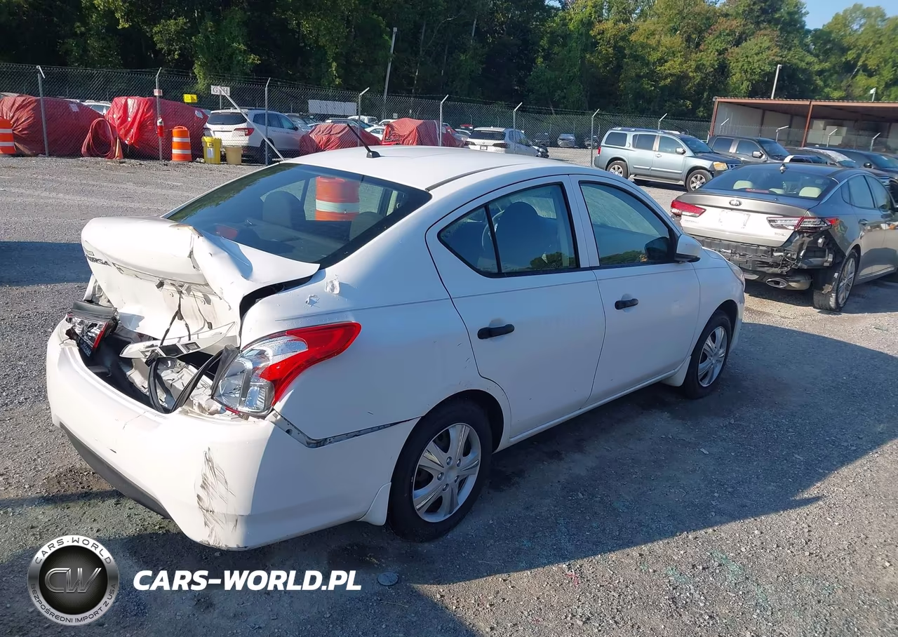 2016 Nissan Versa 1.6 S VIN:3N1CN7AP5GL904980 - 4