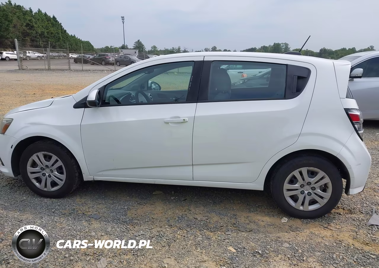2018 Chevrolet Sonic Lt Auto VIN:1G1JG6SH6J4107031 - 14
