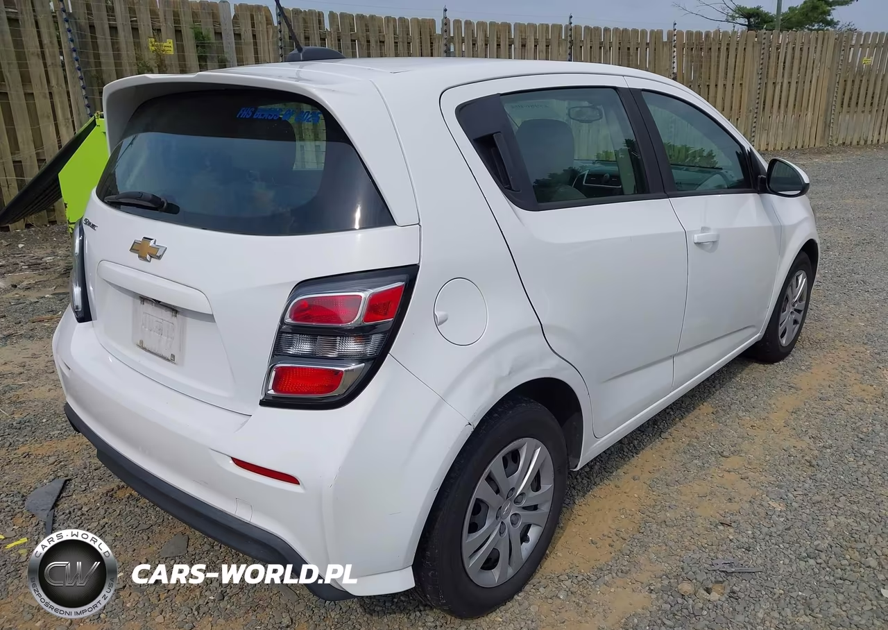 2018 Chevrolet Sonic Lt Auto VIN:1G1JG6SH6J4107031 - 4