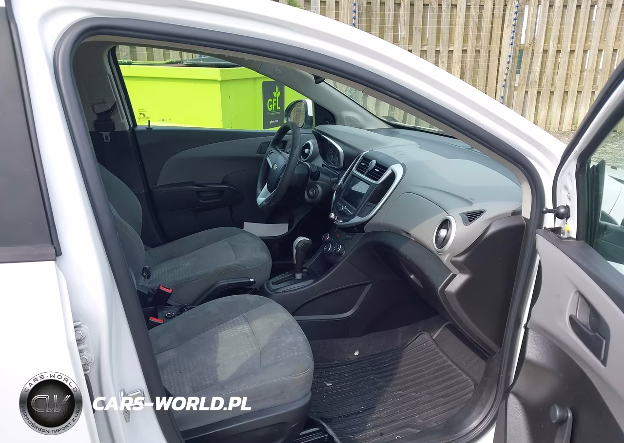 2018 Chevrolet Sonic Lt Auto VIN:1G1JG6SH6J4107031 - 5