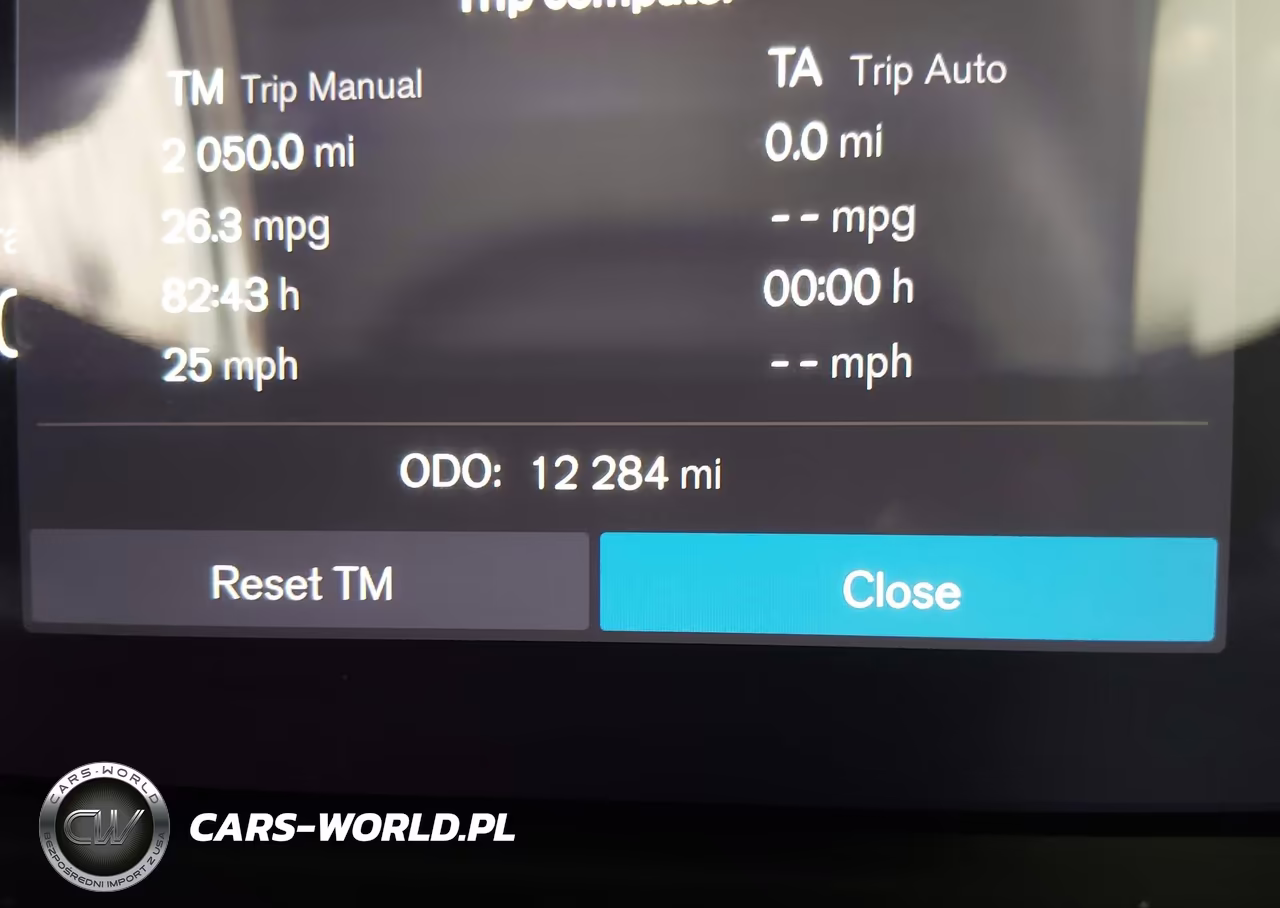 2025 Volvo Xc40 B5 Plus Dark Theme VIN:YV4L12UC5S2452945 - 16