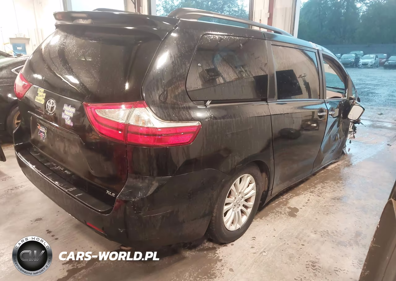 2015 Toyota Sienna Xle 8 Passenger VIN:5TDYK3DC4FS572813 - 4