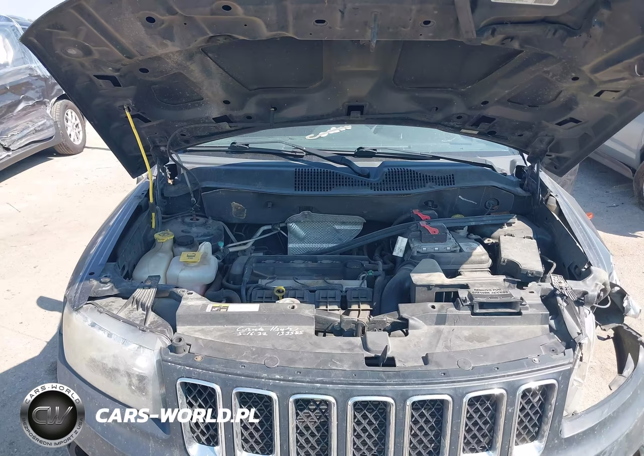 2014 Jeep Compass Sport VIN:1C4NJCBBXED825904 - 10