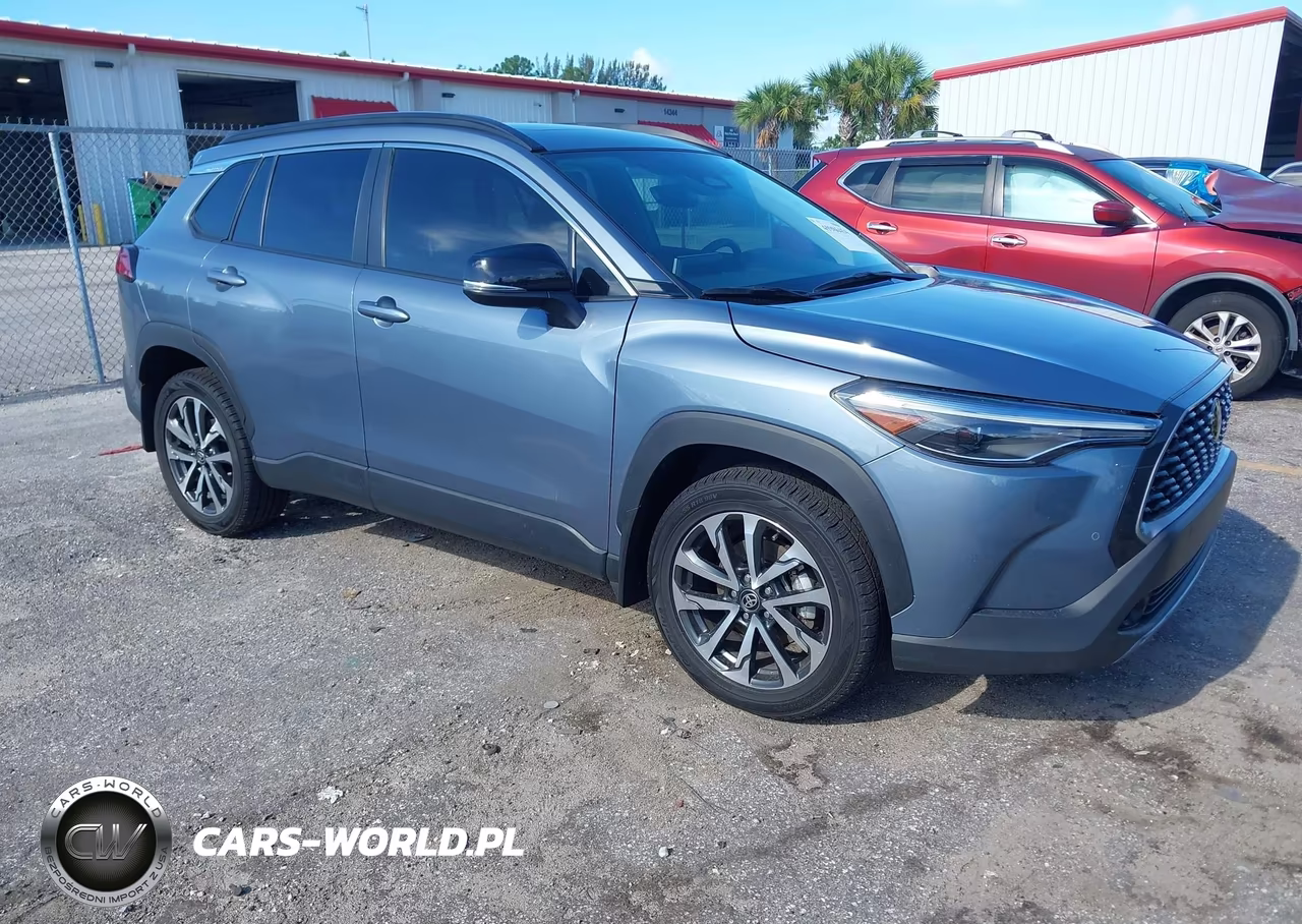 2025 Toyota Corolla Cross Xle