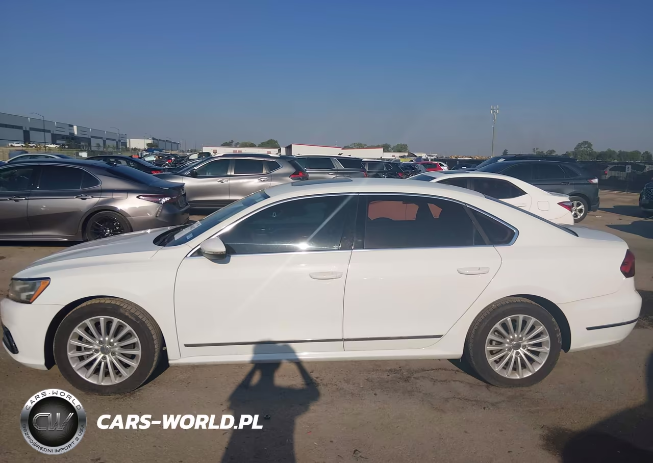 2017 Volkswagen Passat 1.8T Se VIN:1VWBT7A32HC054019 - 14