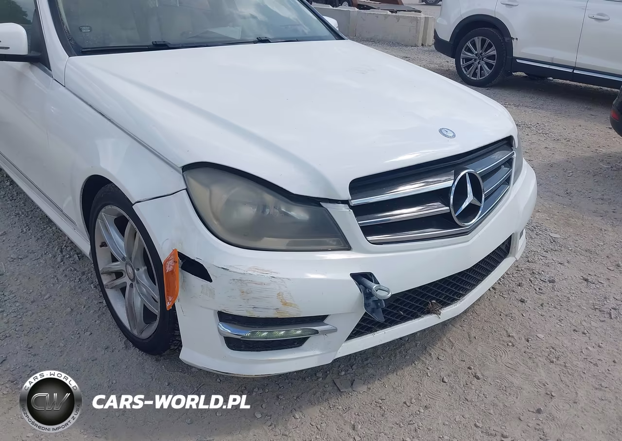 2014 Mercedes-Benz C 250 Sport VIN:WDDGF4HB0EA948951 - 6
