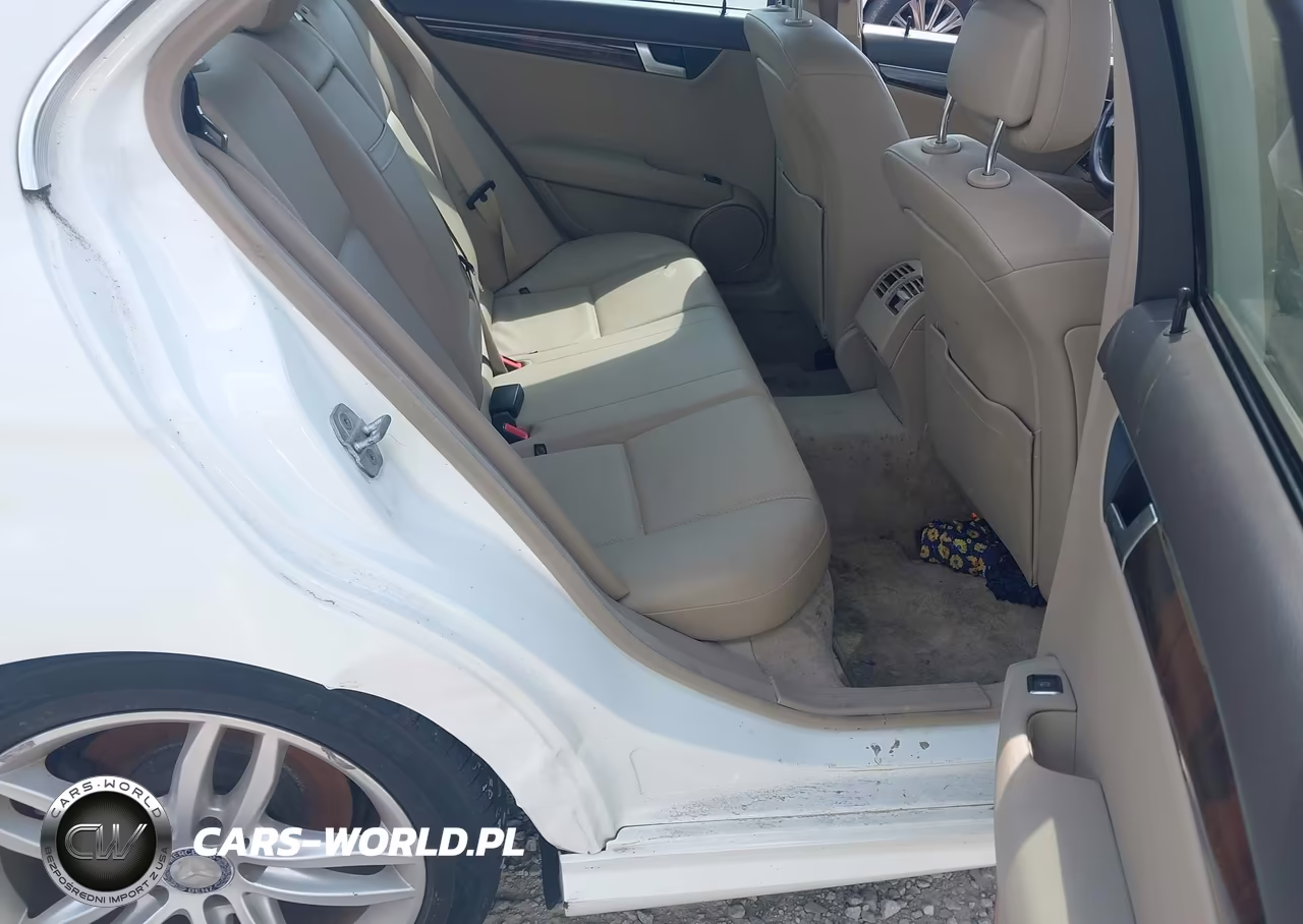2014 Mercedes-Benz C 250 Sport VIN:WDDGF4HB0EA948951 - 8