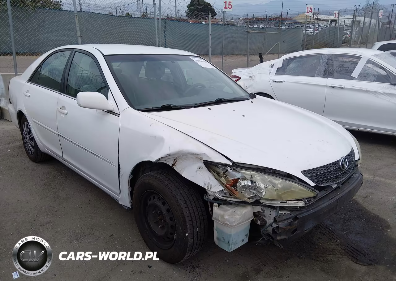 2004 Toyota Camry Le