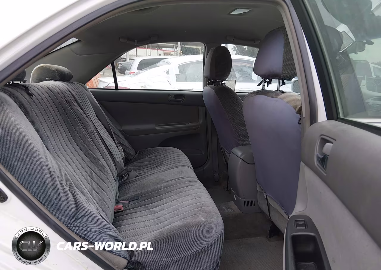 2004 Toyota Camry Le VIN:4T1BE32K74U332375 - 8