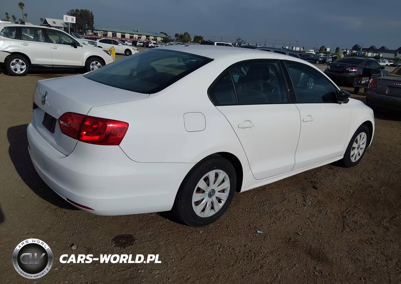 2011 Volkswagen Jetta 2.0L S VIN:3VW2K7AJ1BM042502 - 4
