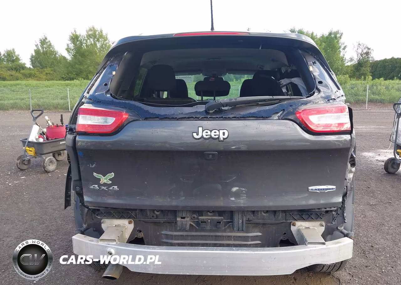 2016 Jeep Cherokee Latitude VIN:1C4PJMCB2GW341861 - 6
