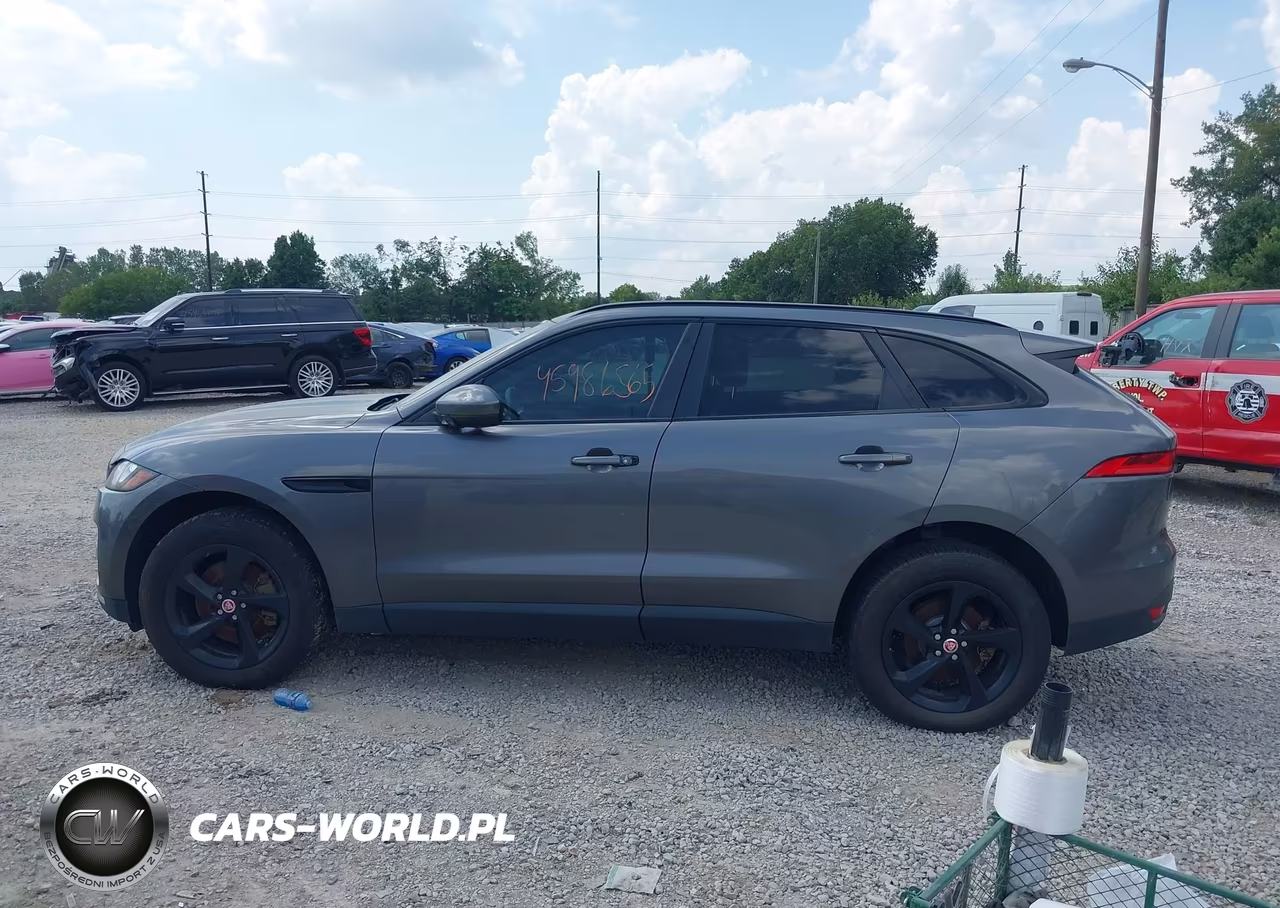 2017 Jaguar F-Pace 35T Premium VIN:SADCJ2BV6HA491375 - 14
