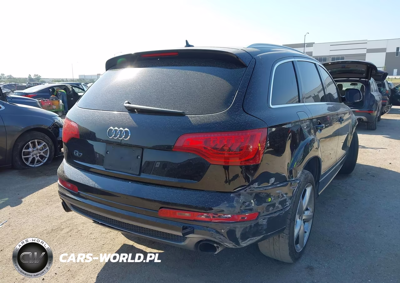 2013 Audi Q7 3.0T S Line Prestige VIN:WA1DGAFE2DD011841 - 4