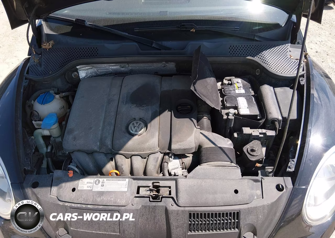2012 Volkswagen Beetle 2.5L VIN:3VWJP7AT4CM610886 - 10