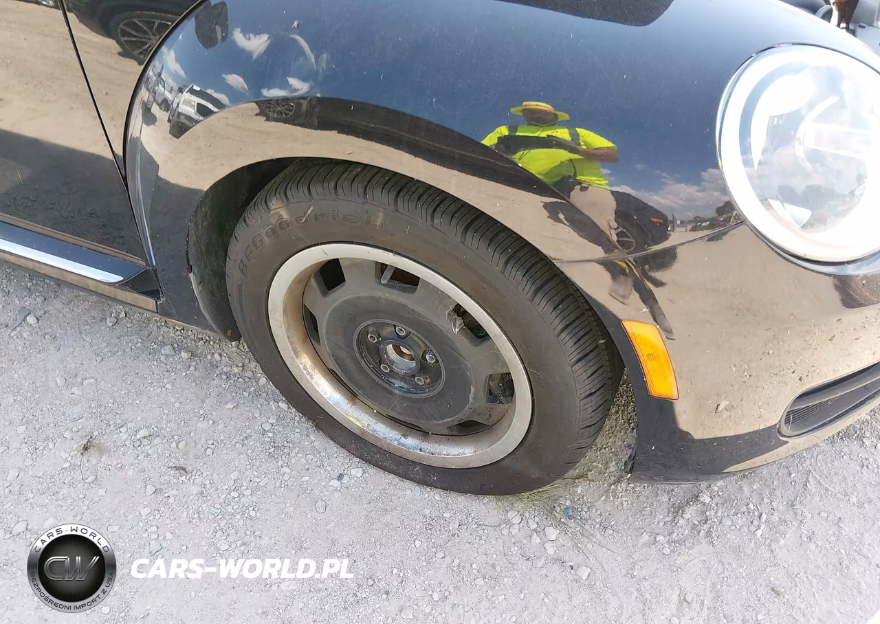 2012 Volkswagen Beetle 2.5L VIN:3VWJP7AT4CM610886 - 12