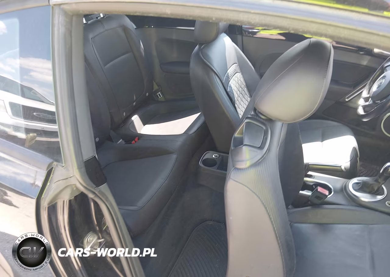 2012 Volkswagen Beetle 2.5L VIN:3VWJP7AT4CM610886 - 8