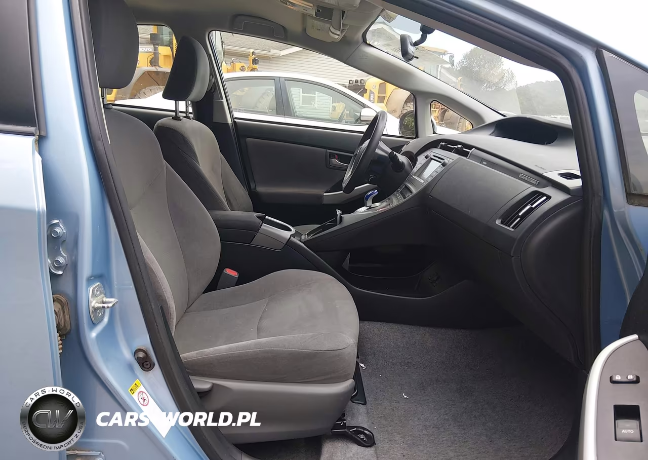 2014 Toyota Prius Plug-In VIN:JTDKN3DP8E3055062 - 5