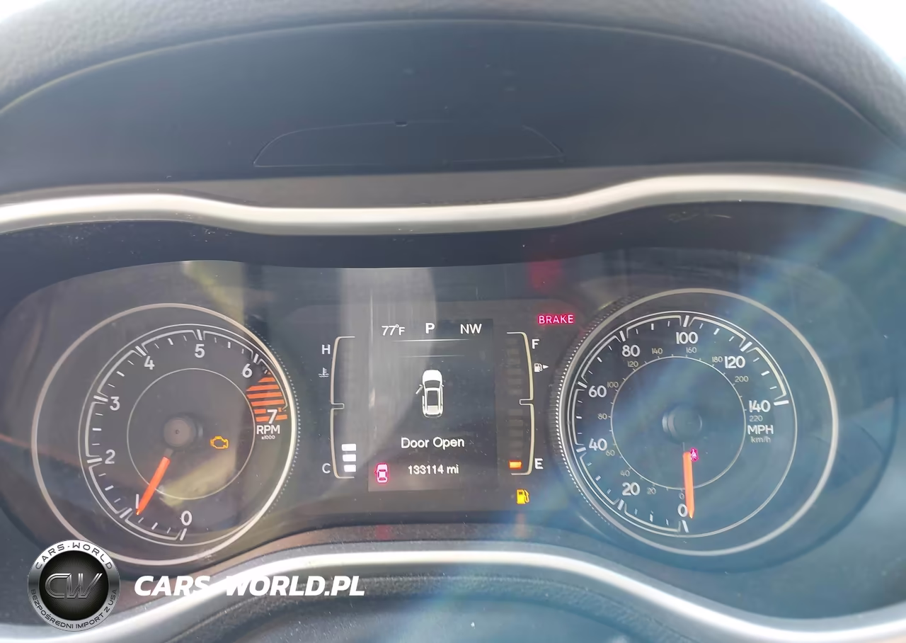 2016 Jeep Cherokee Sport VIN:1C4PJMAB6GW214632 - 7