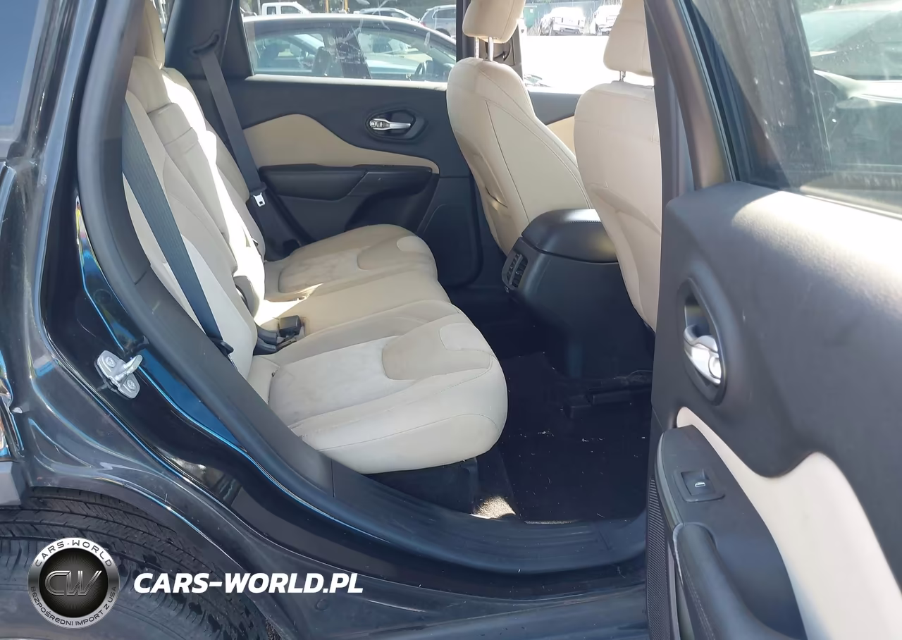 2016 Jeep Cherokee Sport VIN:1C4PJMAB6GW214632 - 8