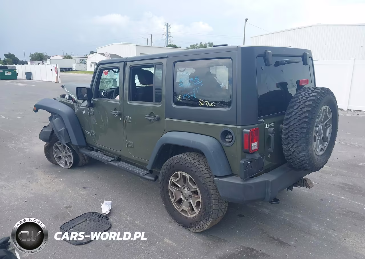 2015 Jeep Wrangler Unlimited Rubicon VIN:1C4HJWFG2FL768433 - 3