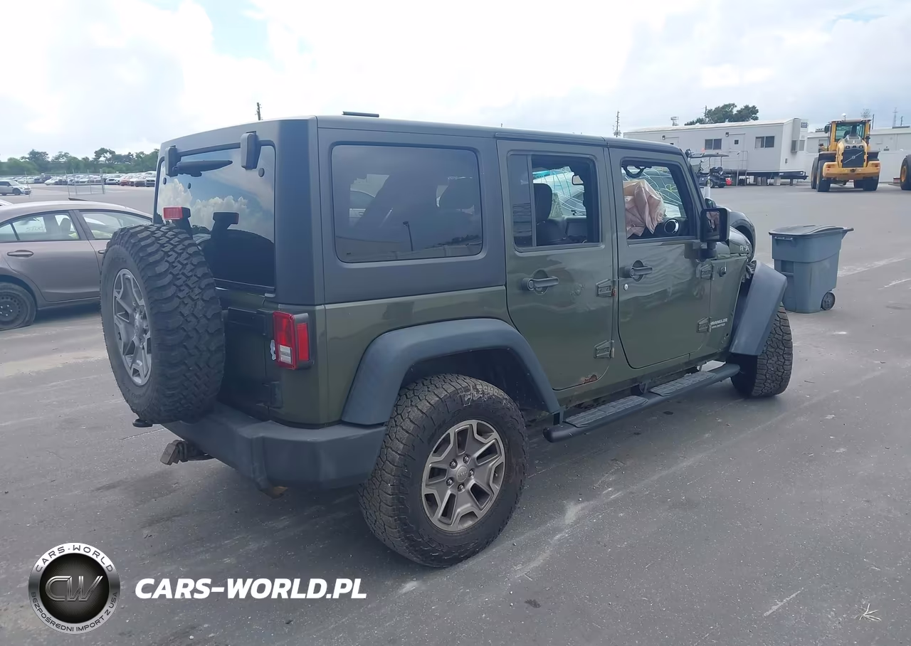 2015 Jeep Wrangler Unlimited Rubicon VIN:1C4HJWFG2FL768433 - 4
