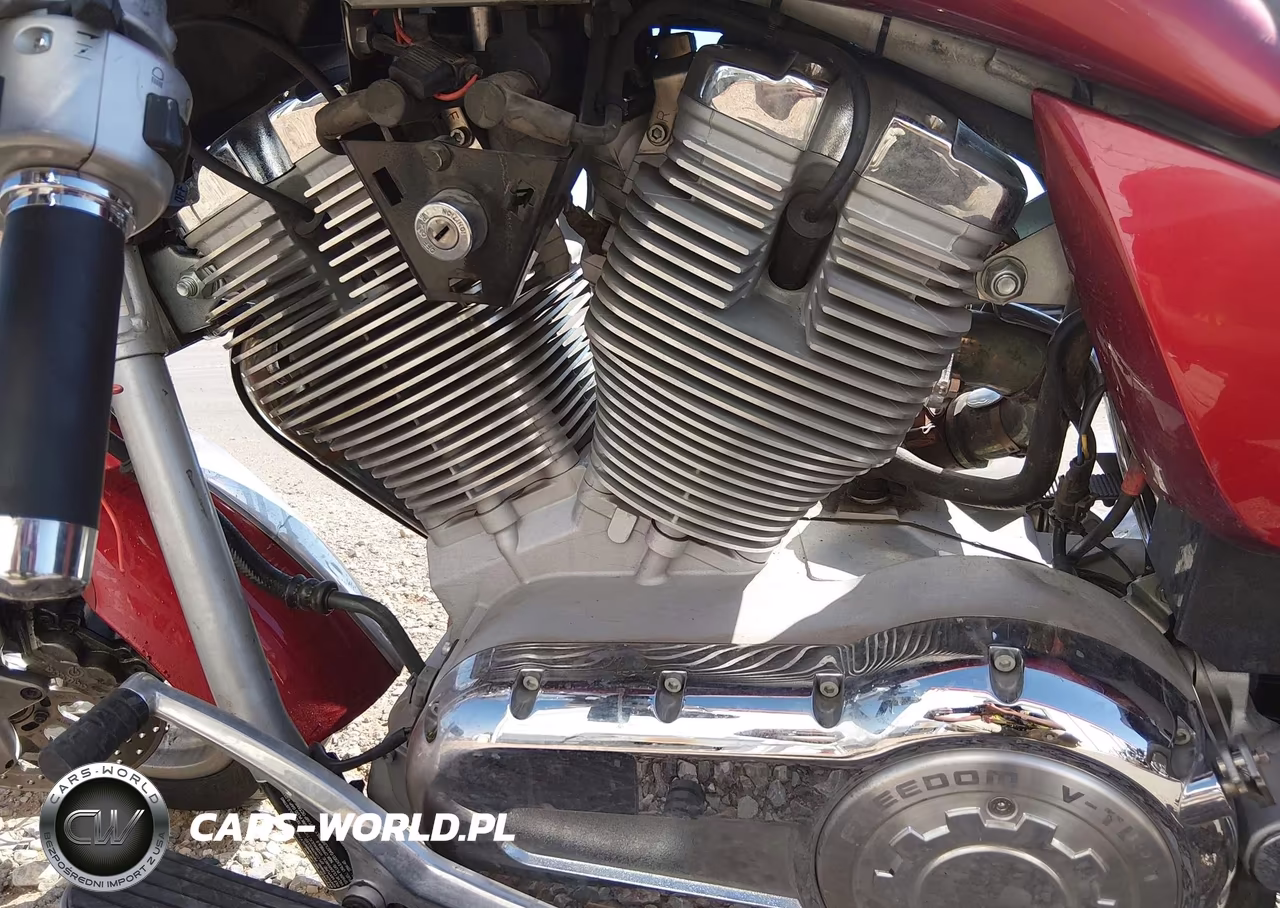 2004 Victory Motorcycles Kingpin Custom VIN:5VPCD16D843002926 - 9