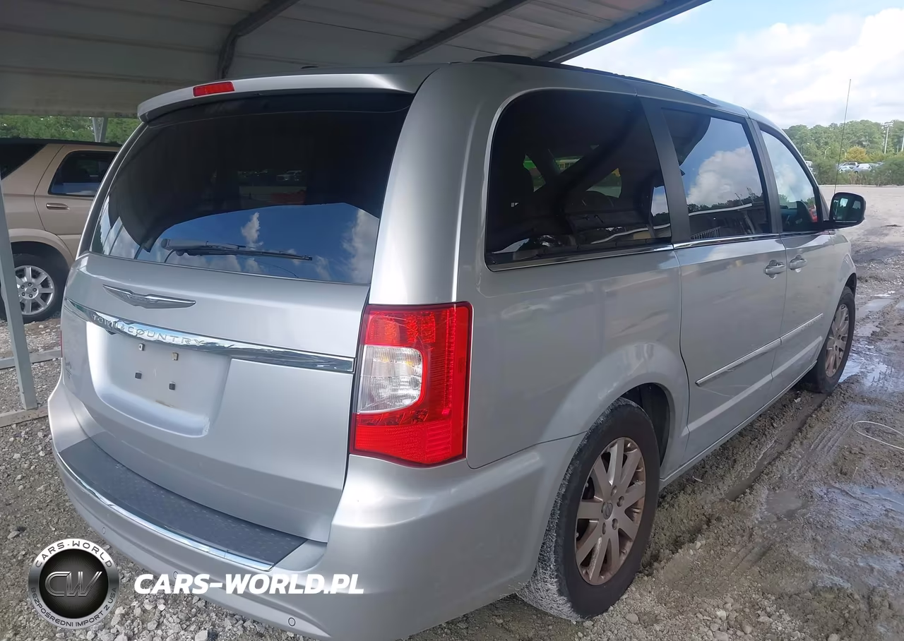 2011 Chrysler Town & Country Touring-L VIN:2A4RR8DG4BR609419 - 4