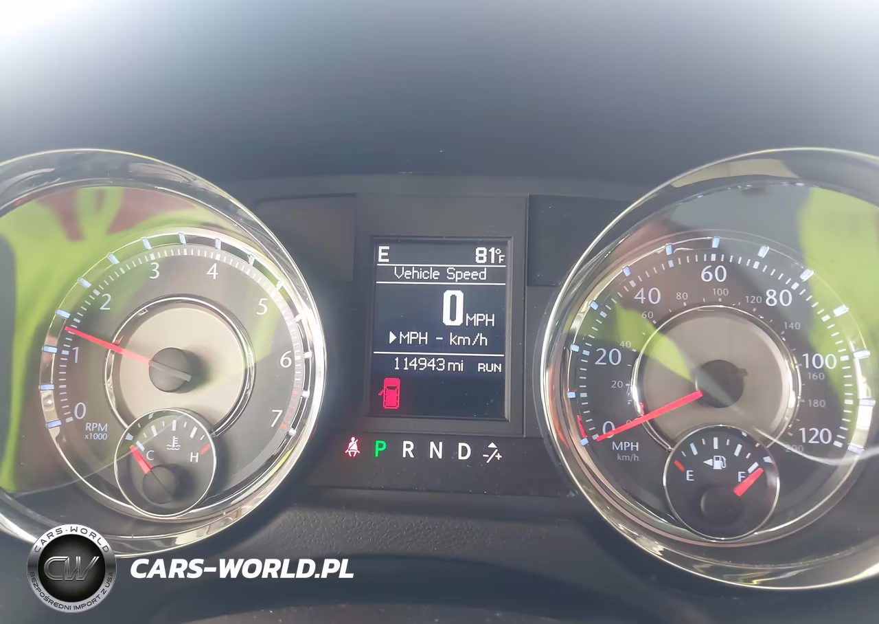 2011 Chrysler Town & Country Touring-L VIN:2A4RR8DG4BR609419 - 7