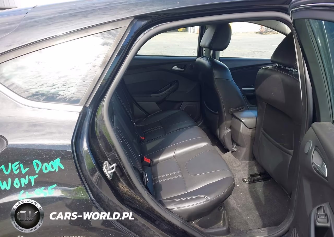 2013 Ford Focus Titanium VIN:1FADP3N29DL382547 - 8