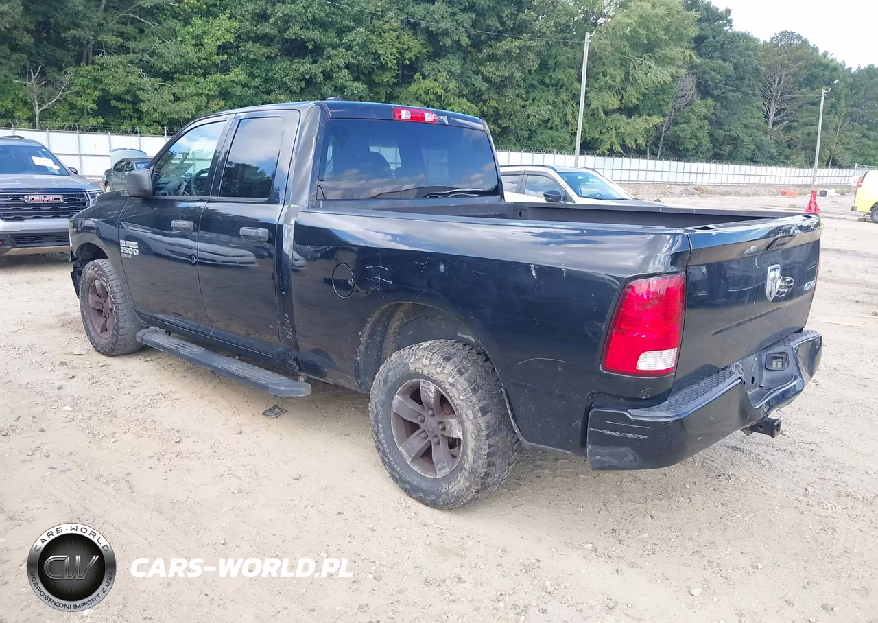2019 Ram 1500 Classic Express 4X4 6'4 Box VIN:1C6RR7FG3KS543237 - 3