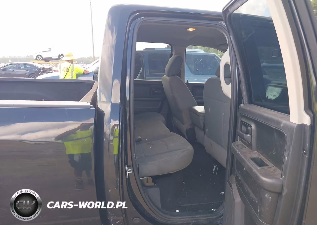 2019 Ram 1500 Classic Express 4X4 6'4 Box VIN:1C6RR7FG3KS543237 - 8