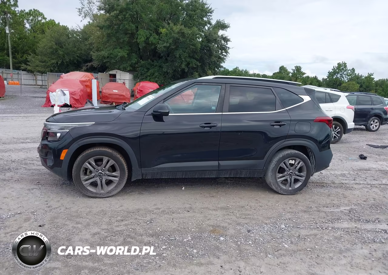 2021 Kia Seltos S VIN:KNDEU2AA6M7081077 - 14