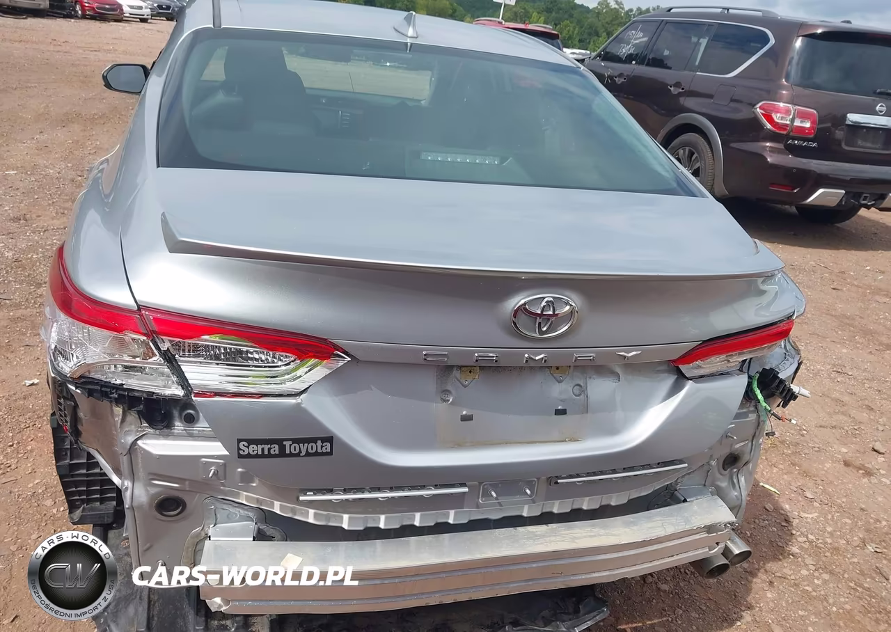2020 Toyota Camry Se VIN:4T1G11AK6LU372548 - 17