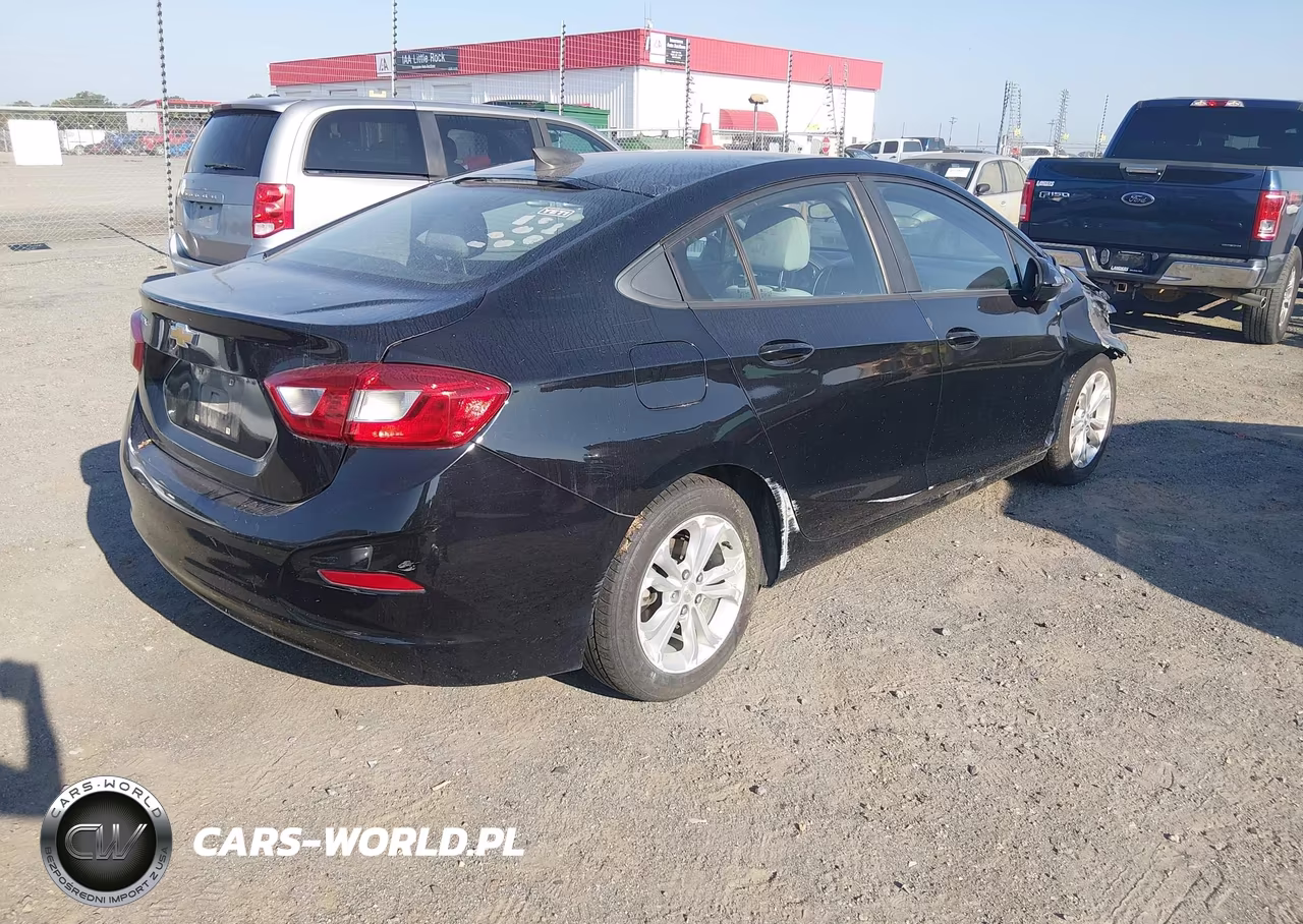 2019 Chevrolet Cruze Ls VIN:1G1BC5SM2K7150126 - 4