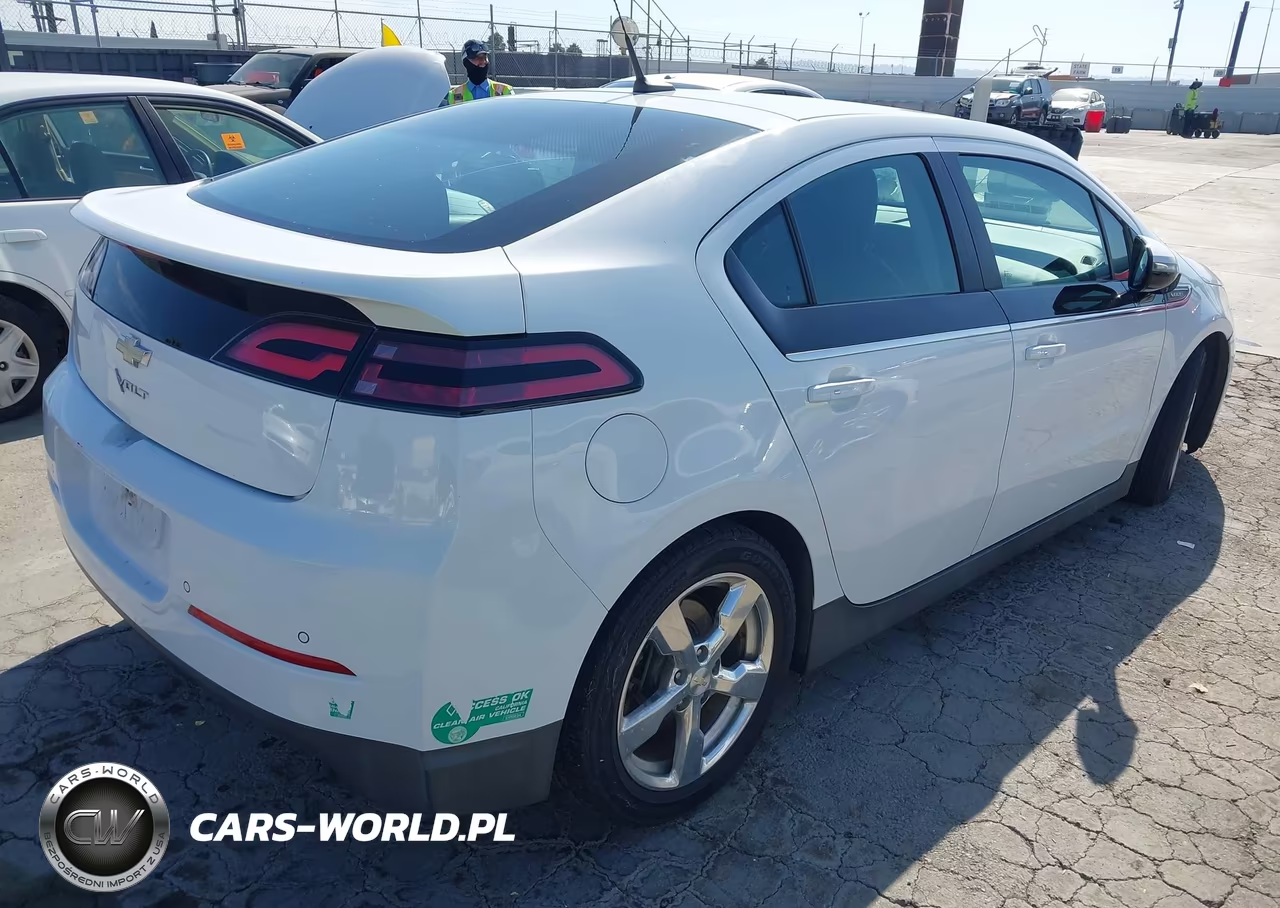 2013 Chevrolet Volt VIN:1G1RH6E42DU120369 - 4