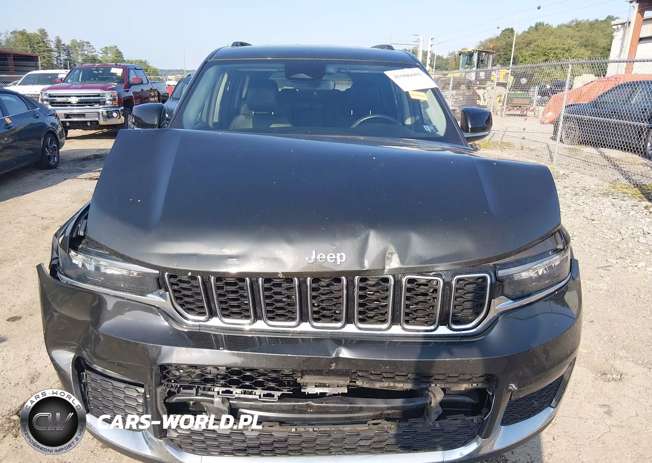 2021 Jeep Grand Cherokee L Limited 4X4 VIN:1C4RJKBG9M8211053 - 13