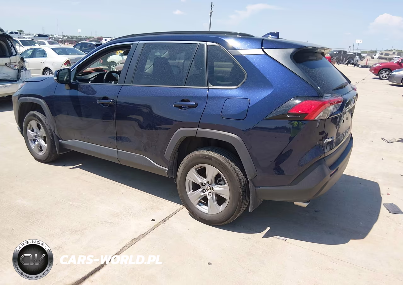 2023 Toyota Rav4 Xle VIN:2T3W1RFV2PW298829 - 3