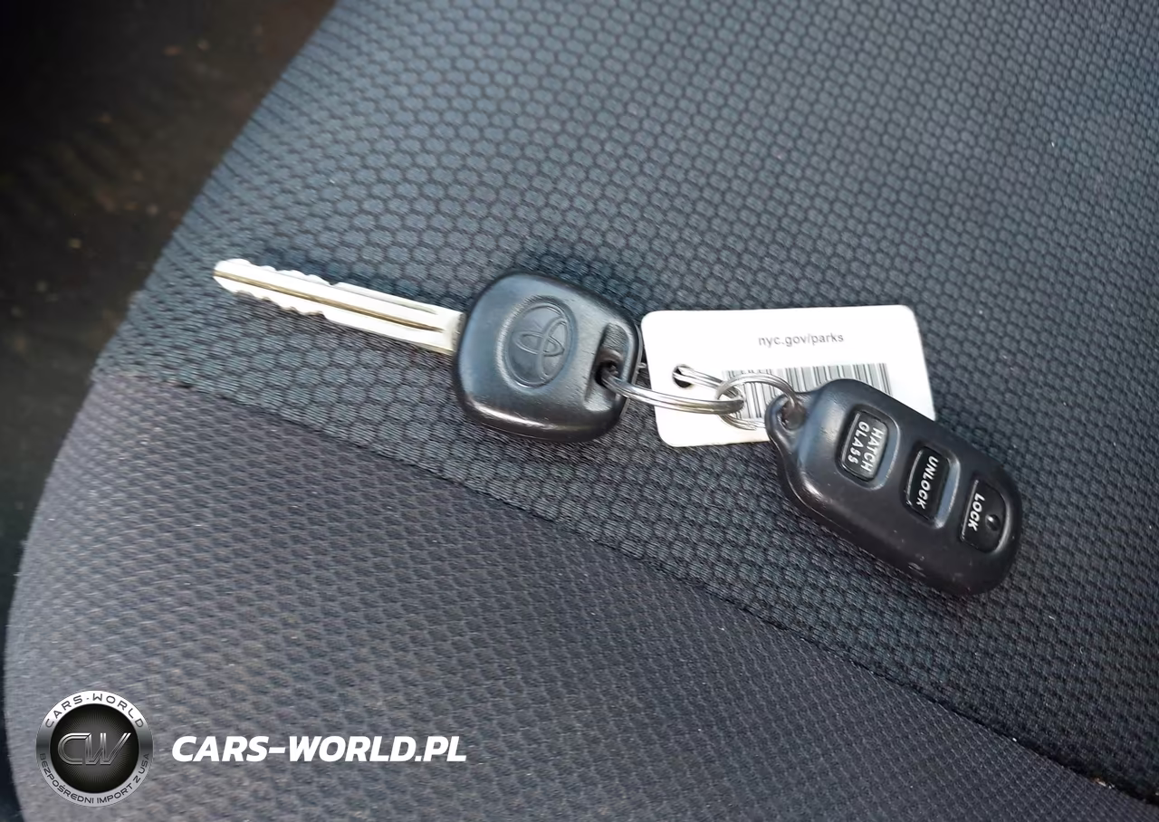 2006 Toyota Matrix Xr VIN:2T1LR32E06C563111 - 11