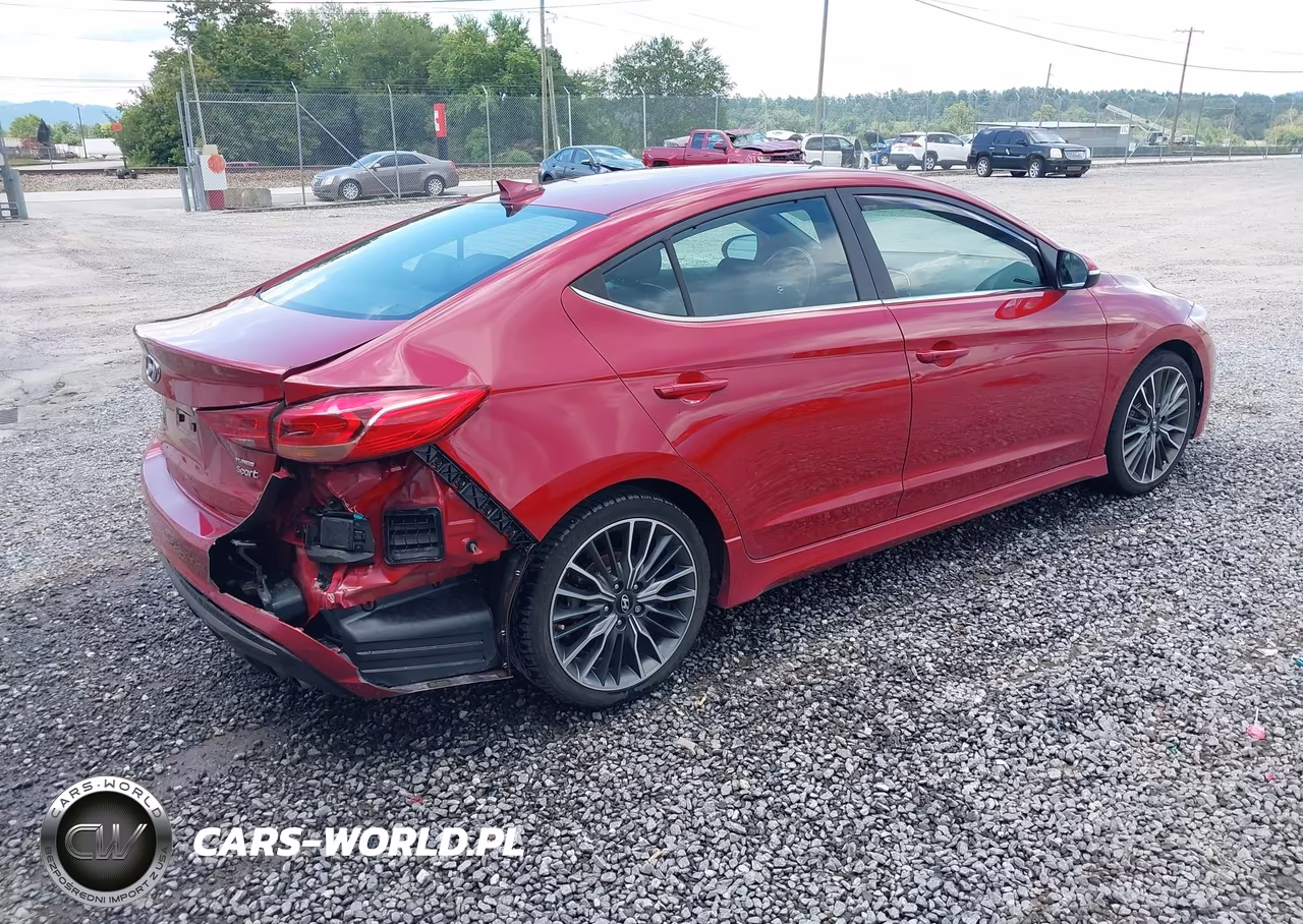 2018 Hyundai Elantra Sport VIN:KMHD04LB4JU590375 - 4